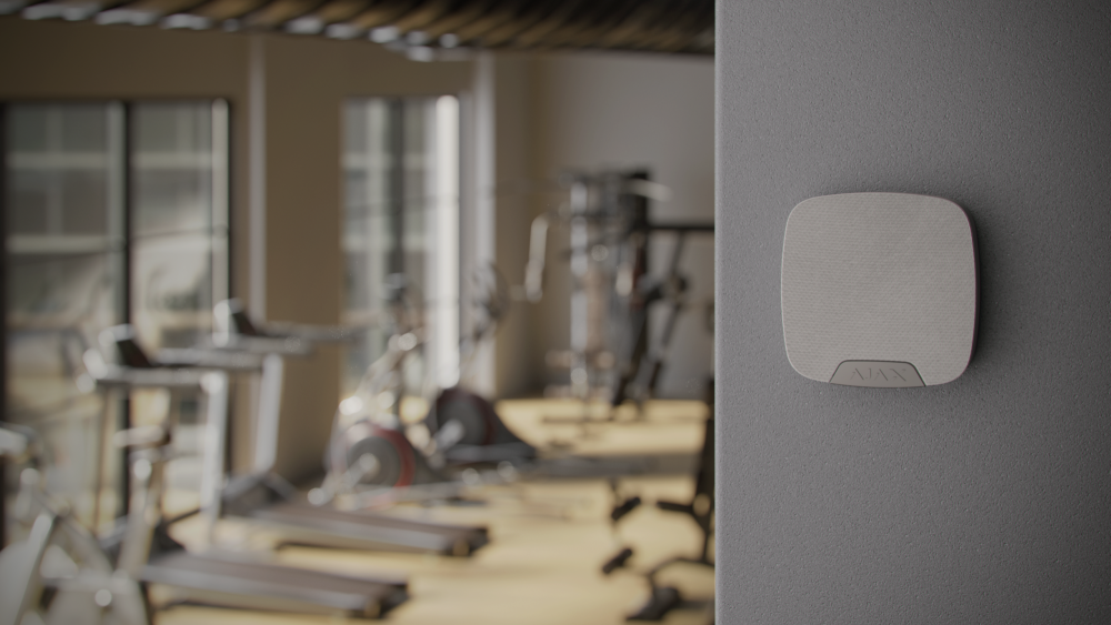 Sicherheitstechnik im Fitnessstudio, hier in Form einer Sirene die einen lauten Alarm auslöst.